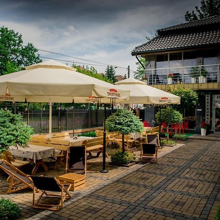 Restauracja Sonata Bed & Breakfast Zwierzyniec Bagian luar foto